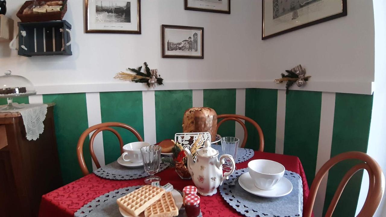 Bed & Chic Bed & Breakfast Trieste Exterior photo
